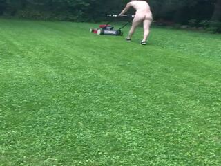 Mowing grass 벌거 벗은: 무료 벌거 벗은 여자들 에 공공의 고화질 포르노를 비디오