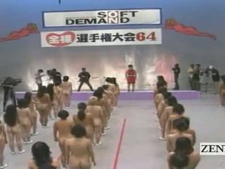 Subtitled didelis nudistas grupė apie japoniškas moterys stretching