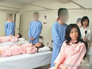 Asiática morena gaja blows peluda shaft em o hospital