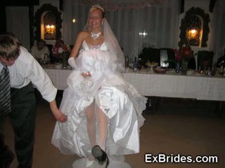 Πραγματικός Καυτά brides upskirts!