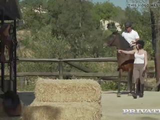 Private Com - Horse Rider Yasmin Scott Rides a Hung...