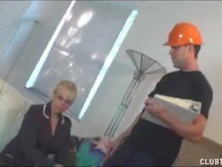 Electricity Guys Big Cock Gets Teen and Mature Tou (New! 30 Sep 2018)