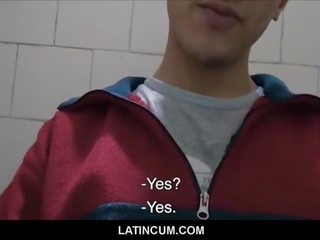 Straight latino αγόρι wakes επάνω να γκέι guy pov
