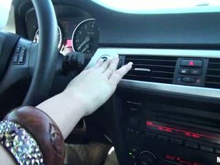 Bettina DiCapri amateur hot girl learning to drive and doing blowjob outdoor