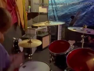 Felicity feline drumming in her lockout