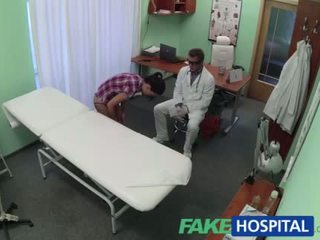 Gyönyörű adela gets cured által having szex