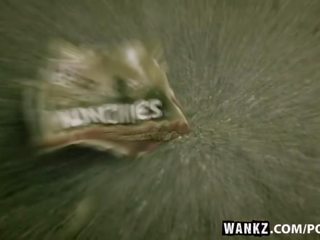 Wankz- tia cyrus gets perseestä porno videot