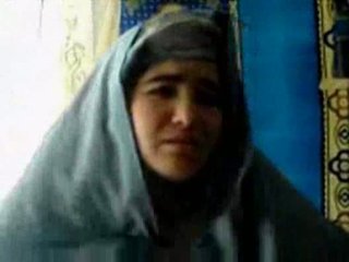 Tajik meisje geneukt door een pashton guy